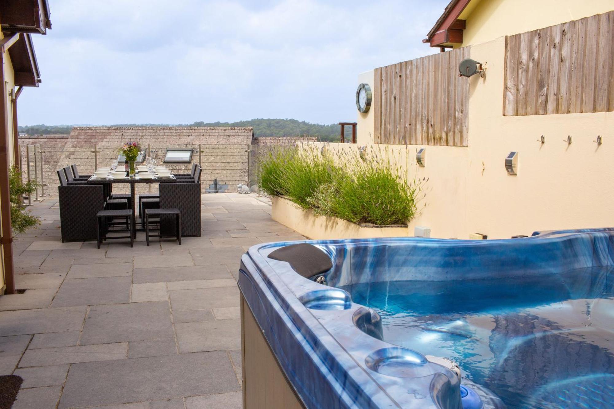 손더스풋 Rooftops - Sea Views Hot Tub Close To Beach 빌라 외부 사진